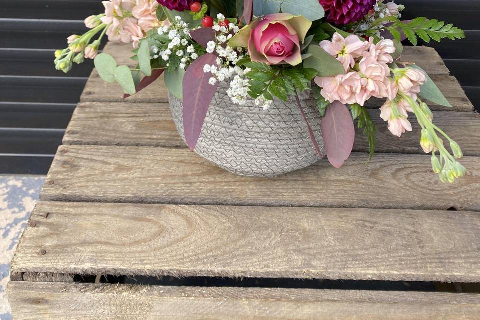 Basket/Table Arrangement