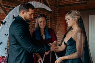 Cat Hopkins Celebrant