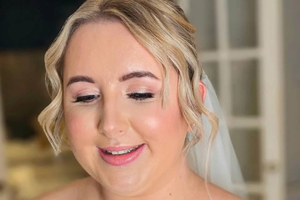 Soft pink bridal glam