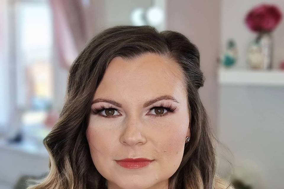 Beautiful bridal look x x