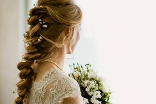 Moira Borg Bridal Hairstylist