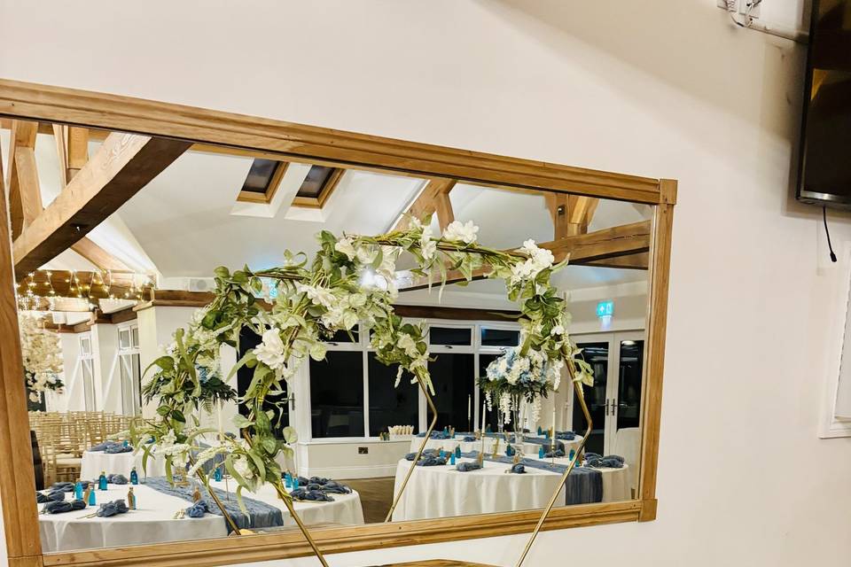 Romantic quality decor for low
