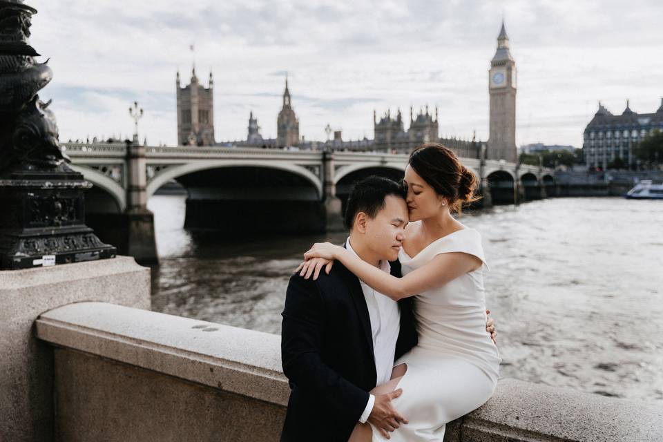 London wedding intimate