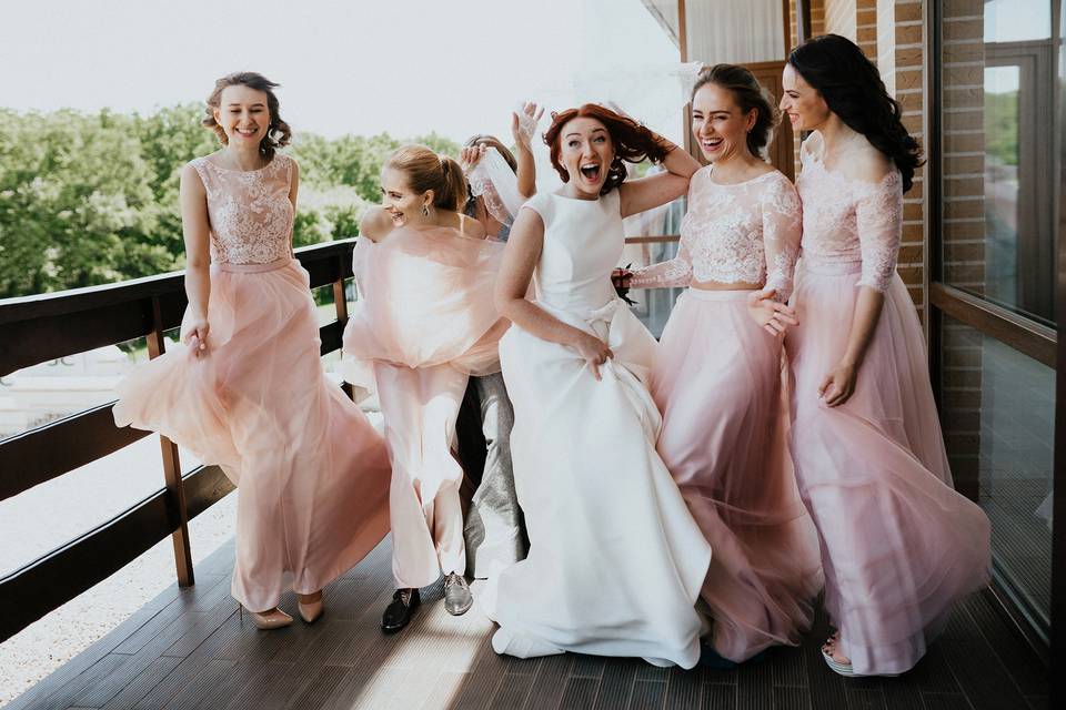 Bridesmaids photo