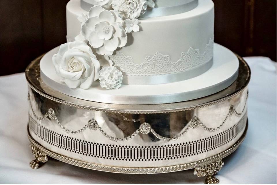 Pretty all white 4 tier