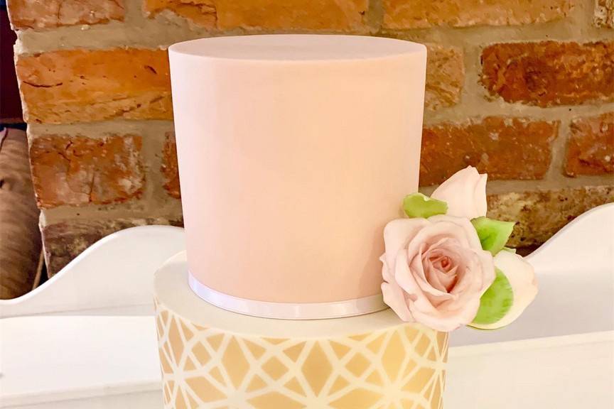 Gold geometric cake