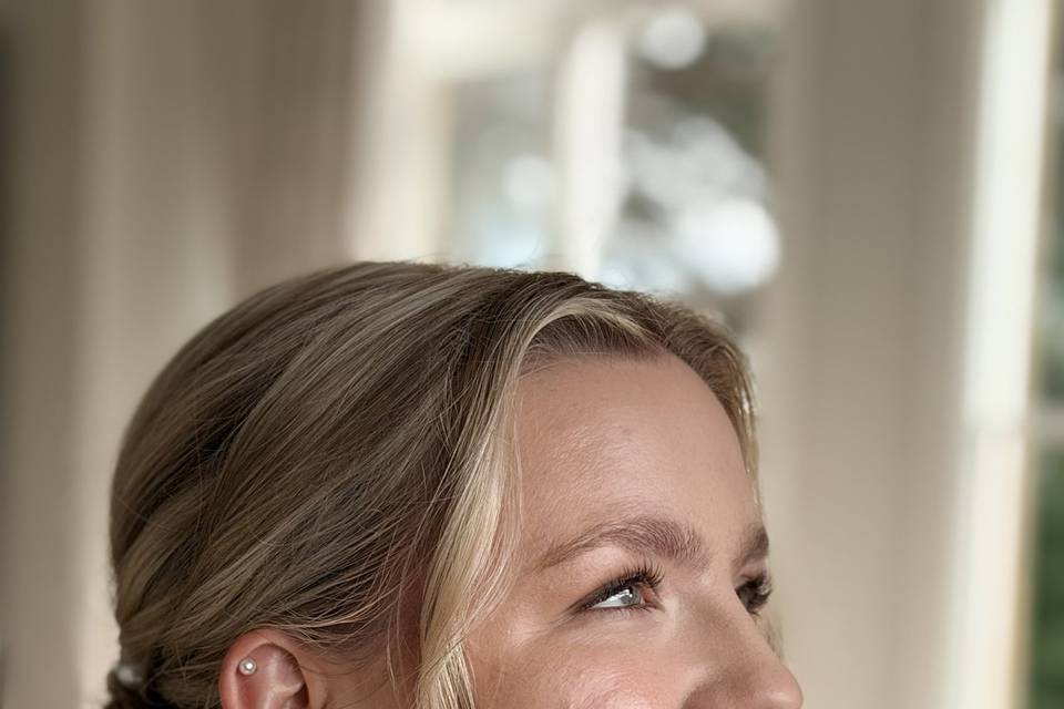 Bridesmaid natural glam