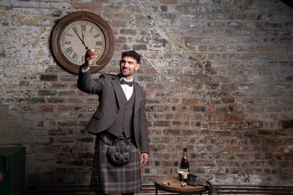 Contemporary kilt outfits