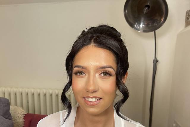 A bridal makeup