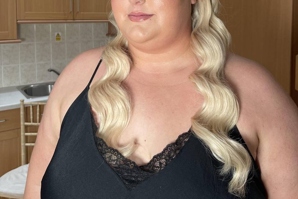 A bridal makeup