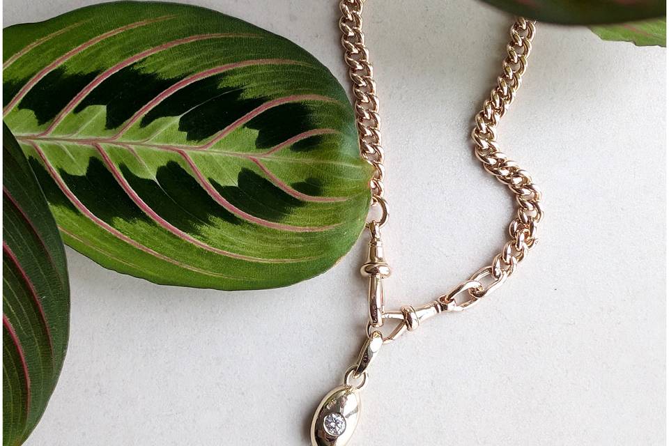 Recycled 9ct gold & diamond