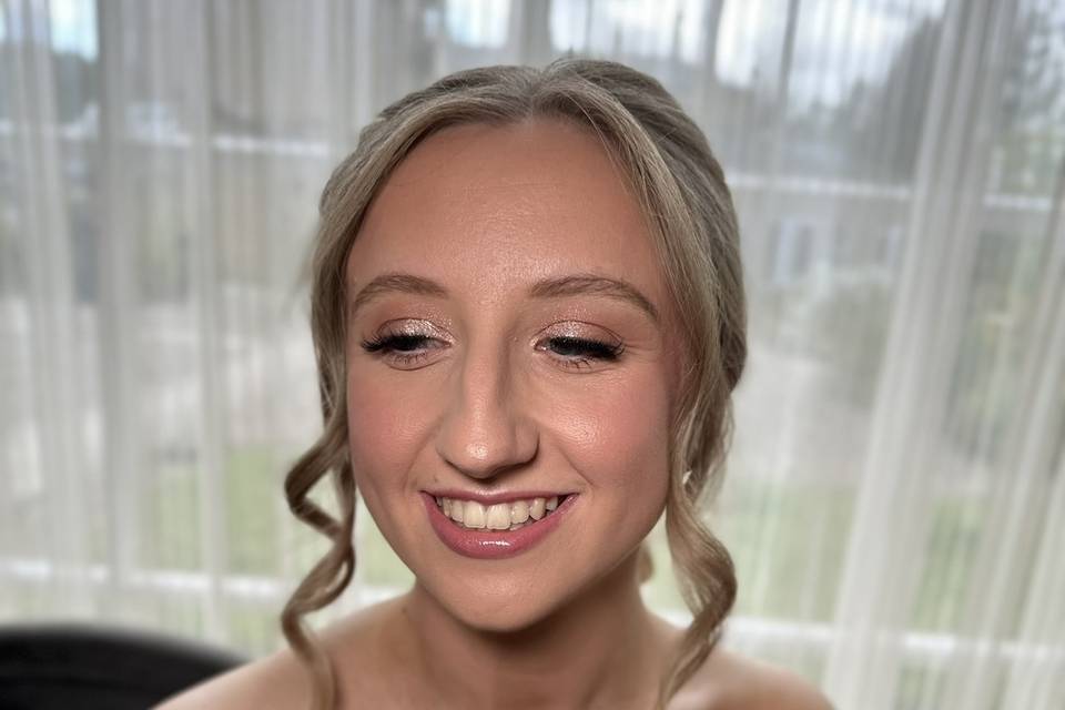 Ellie Fenwick Makeup