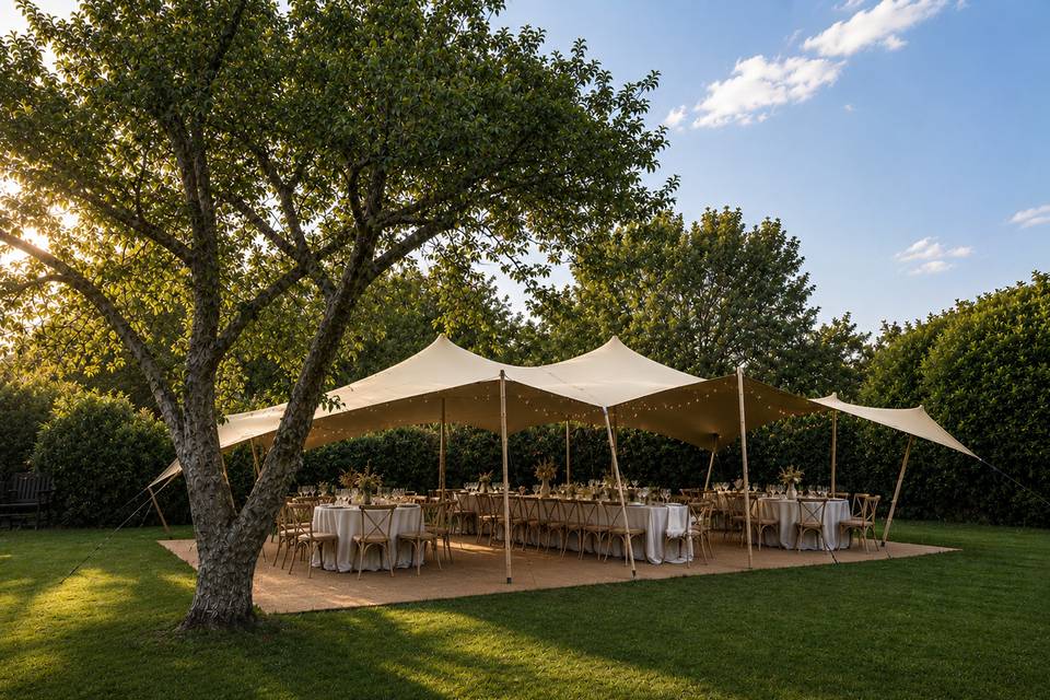 Stretch tent in garden