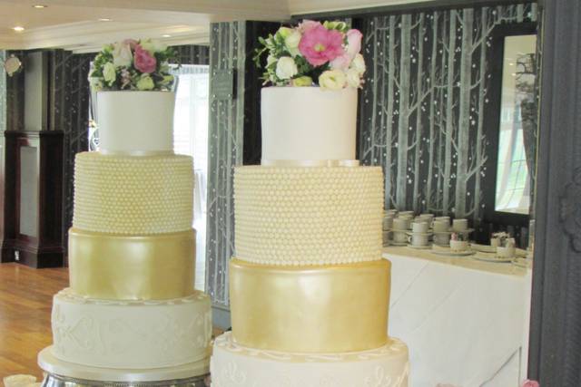 Couture Cakes by Michele in Hampshire Wedding Cakes hitched