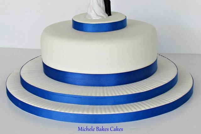 Couture Cakes by Michele in Hampshire Wedding Cakes hitched