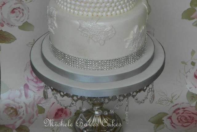 Couture Cakes by Michele in Hampshire Wedding Cakes hitched