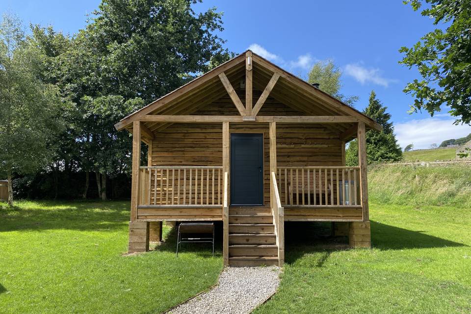 Exterior view of 10 bed lodge