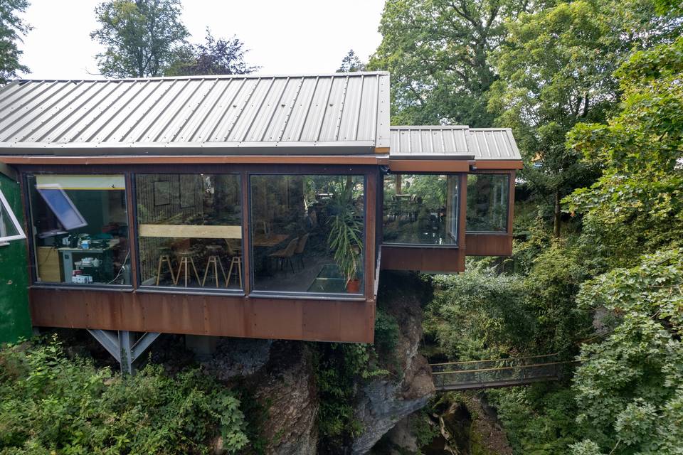 Cafe overhanging the Gorge