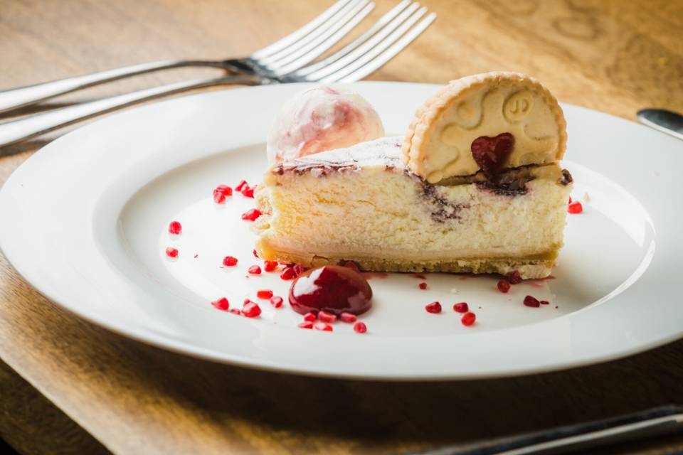 Jammie Dodger cheesecake