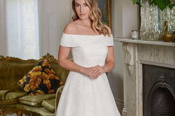 MM018 by Millie May Bridal