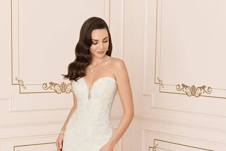 Zoey by Sophia Tolli