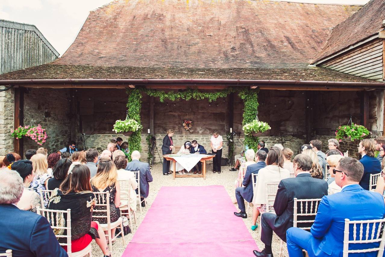 Stockbridge Farm Barn Wedding Venue Sherborne, Dorset hitched.co.uk