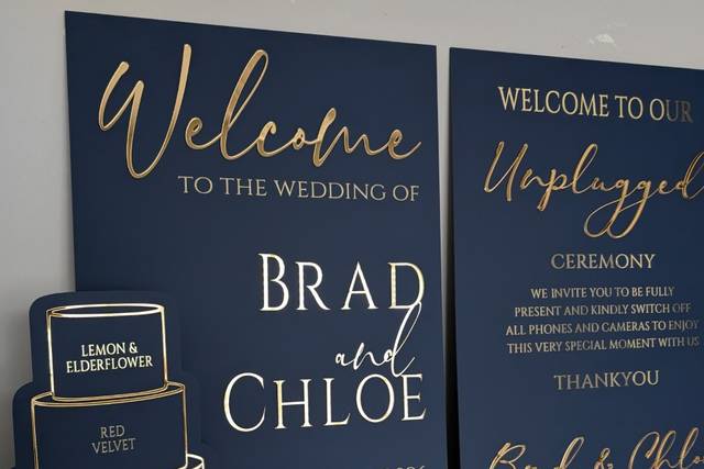 Acrylic cake menu & signage