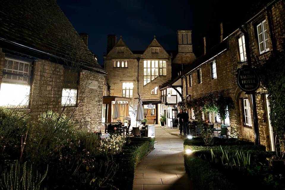 Night - main courtyard