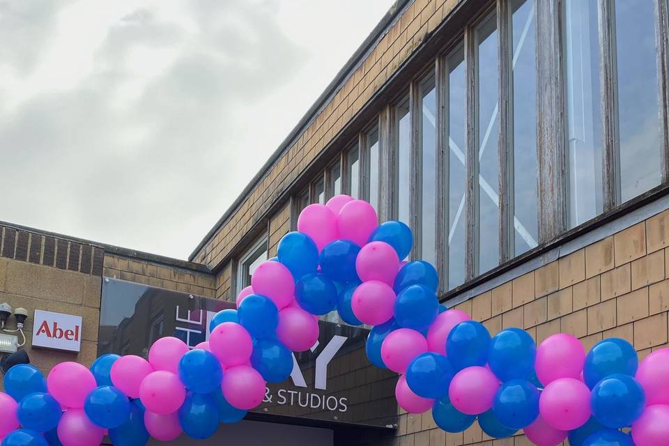 Star balloon arch