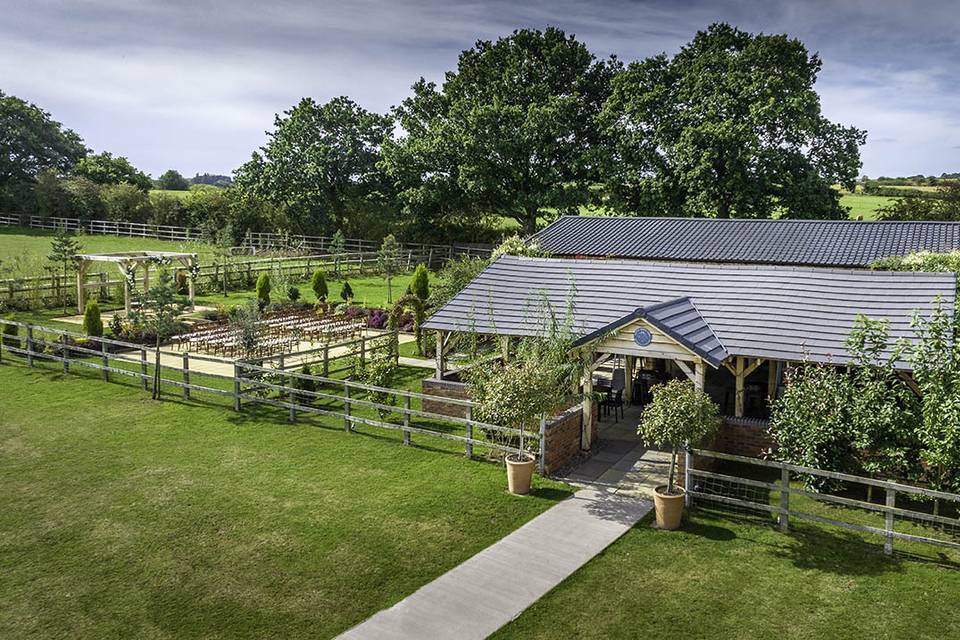 Oak barn and pergola