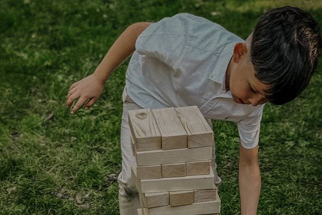 Giant Tower Building Game