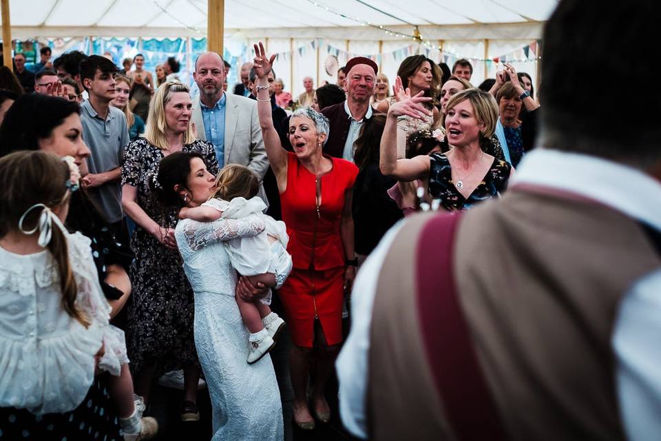 Bride & daughter dancing