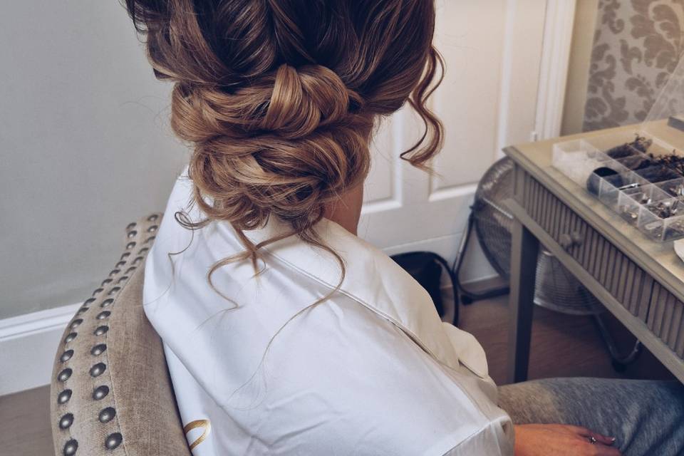 The curly bun of dreams