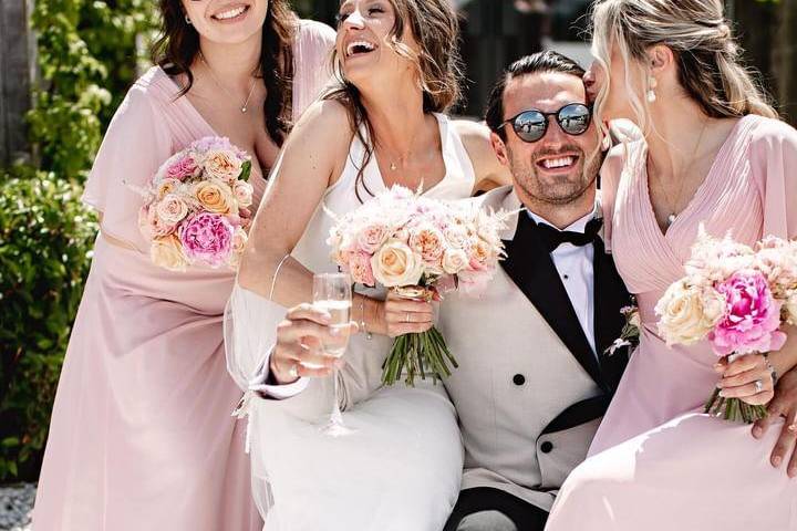Pink, corals, blush wedding fl