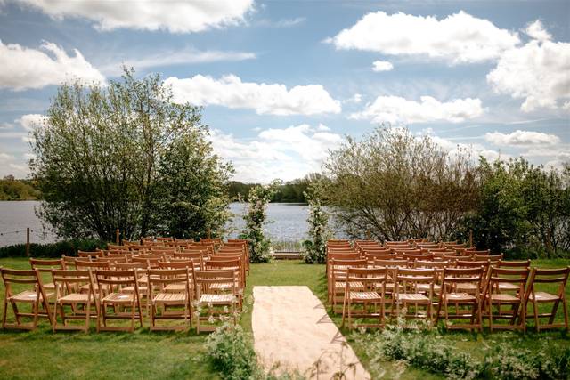 The Lakeside at Wild Berry Farm