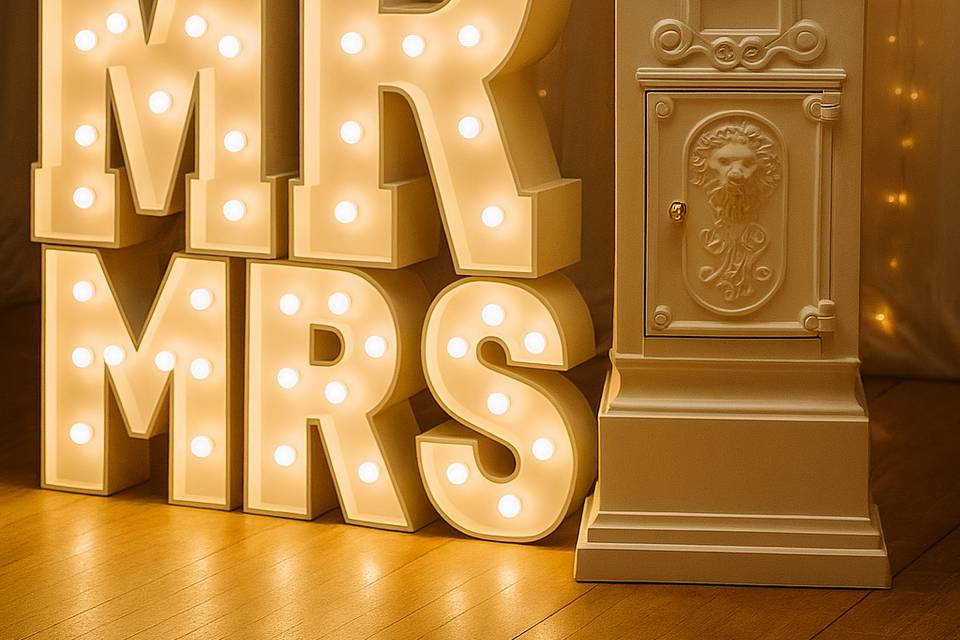 LED letters and post-boxes