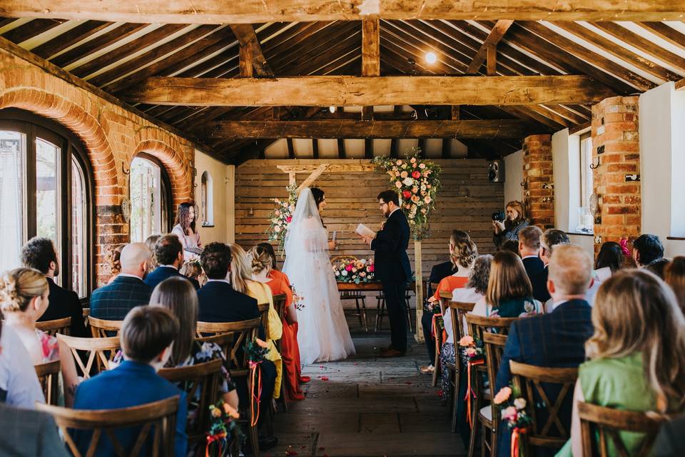 Courtyard Barn ceremony