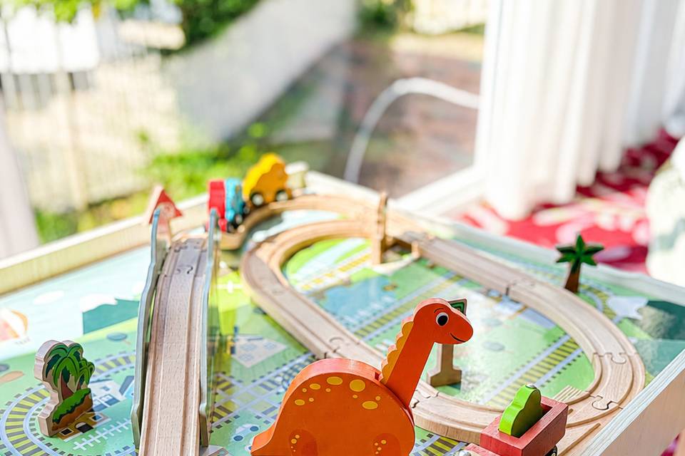 Dinosaur train set