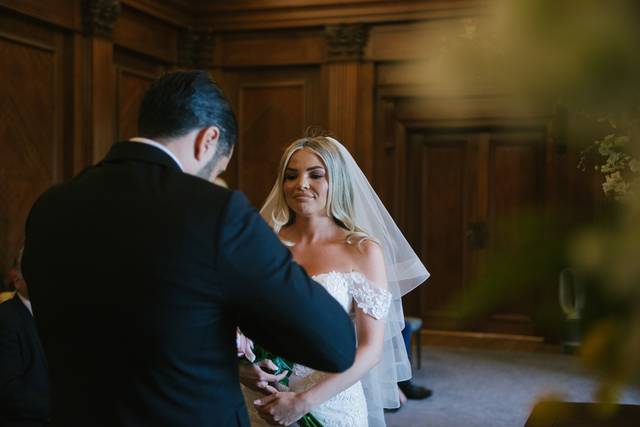 Elegant City Ceremony