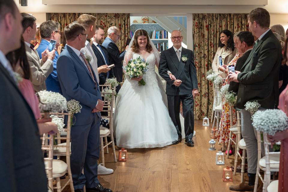 Bride and her dad