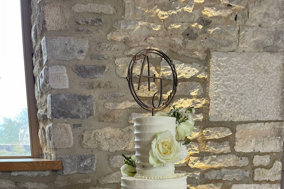 3 tier buttercream wedding cak