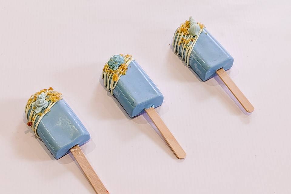 Cakesicles