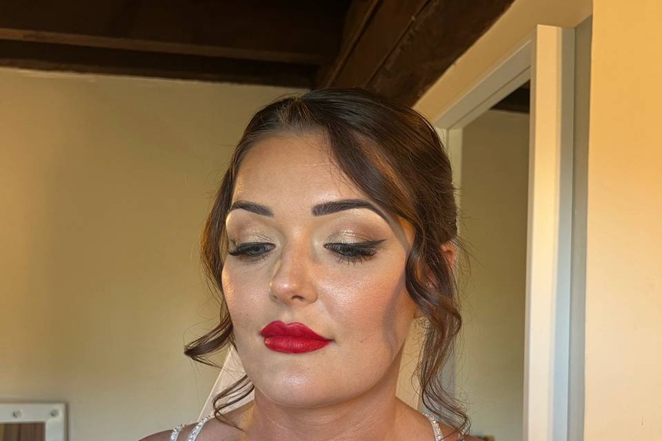 Red lip Bridal