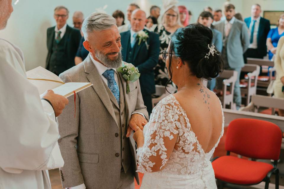 Tie that knot!