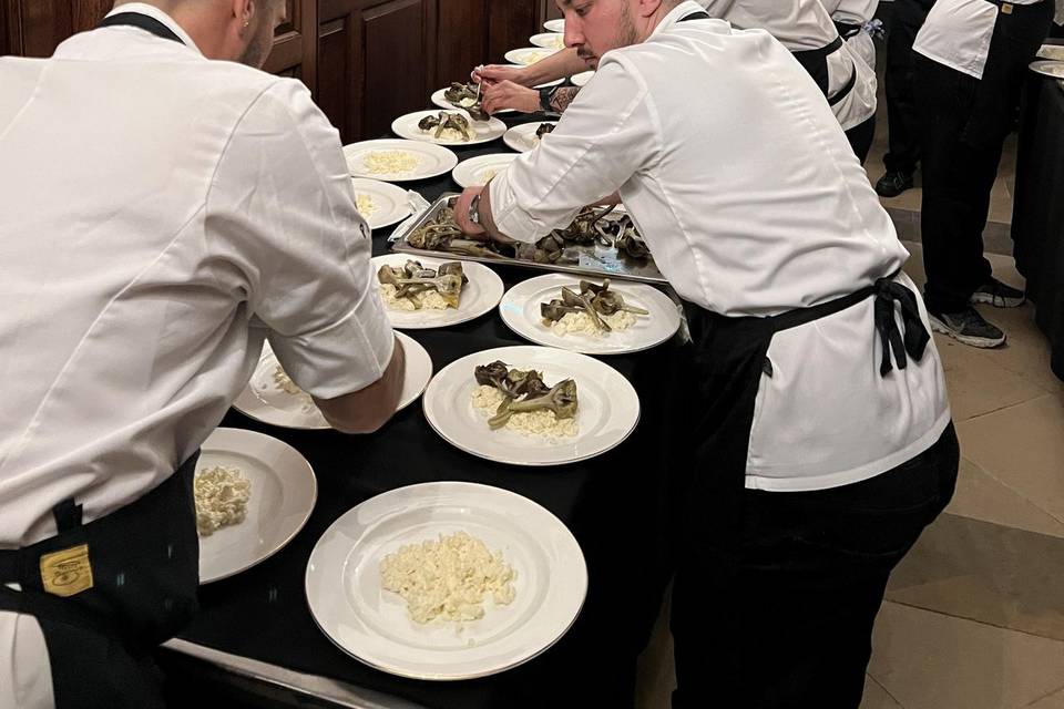 Team plating dishes