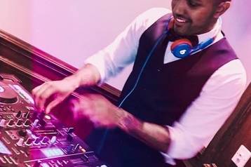 AJ Moreno DJ Services