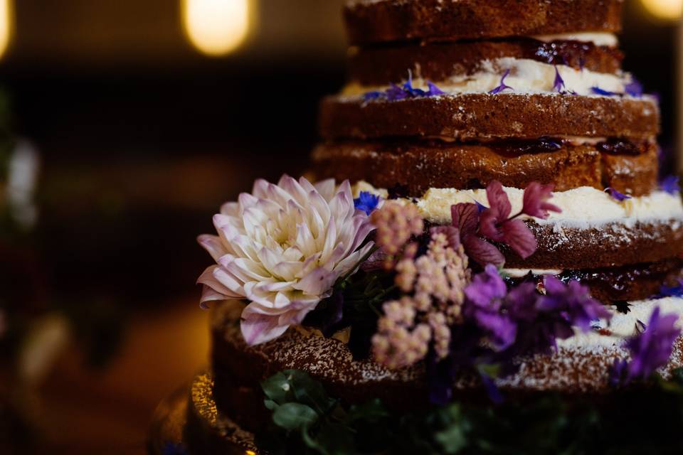 Magical Mowbray wedding cakes