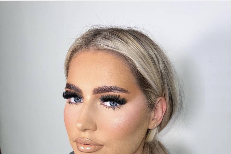 Dewy Glow Makeup