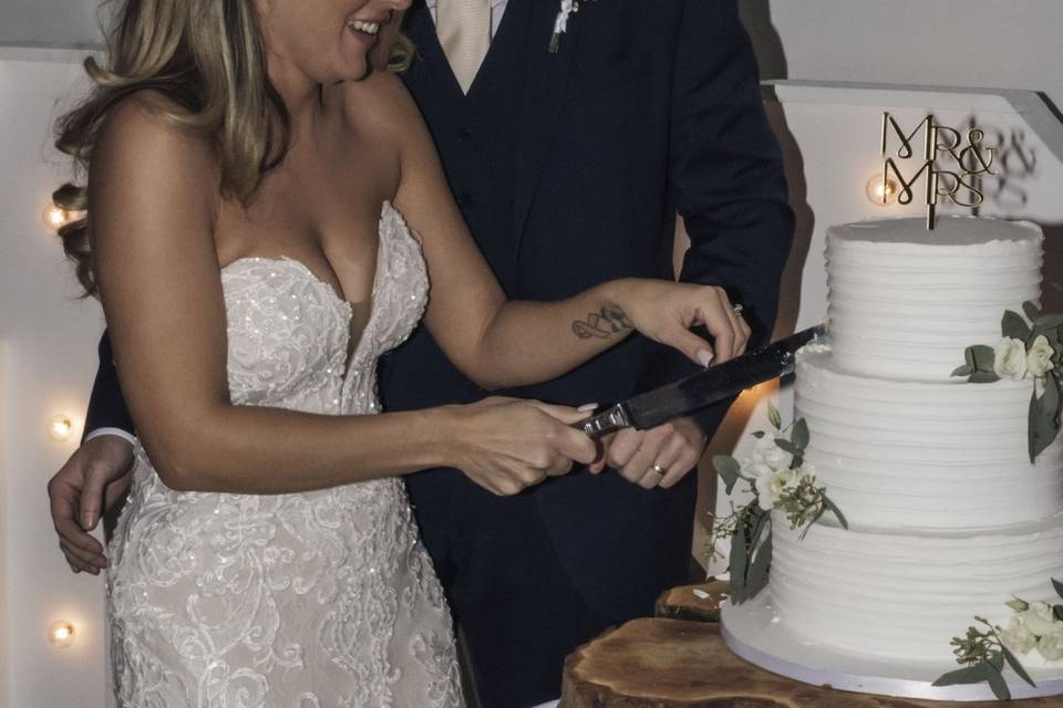 Cake cutting