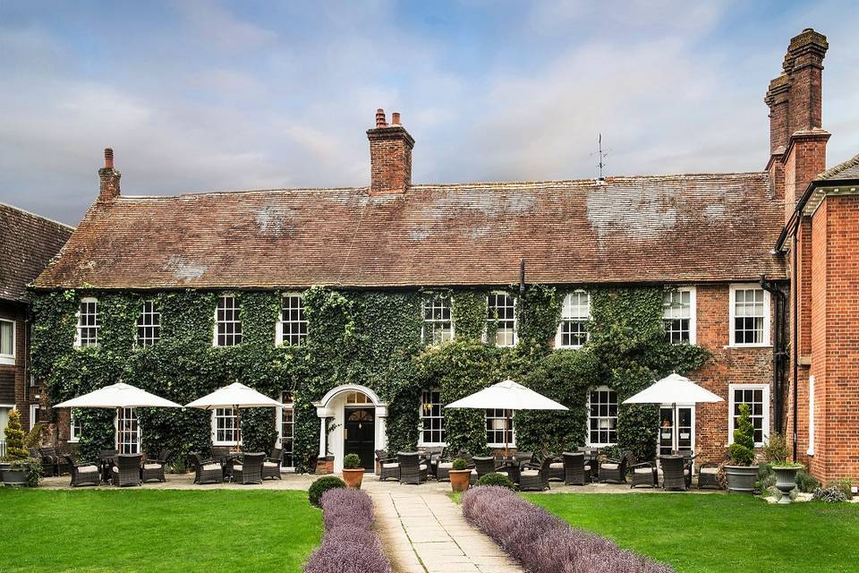 Farnham Bush Hotel entrance